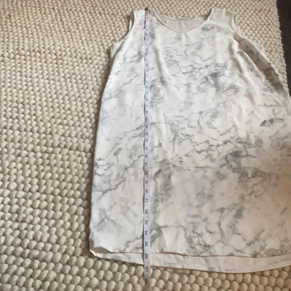 August 1 Eight Marble Shift Sheer Back Dress in White/Gray Size L - Picture 13 of 14